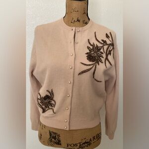 Cute Vintage Cali-Mere Beige Cardigan